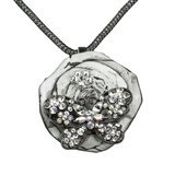 Magna-Pendant White Rose Butterfly