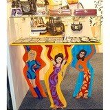 Diva Table Color w/ Jewelry Topper
