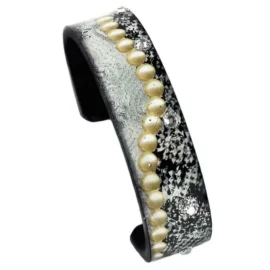 Nano Cuffs – Black and White Pearls